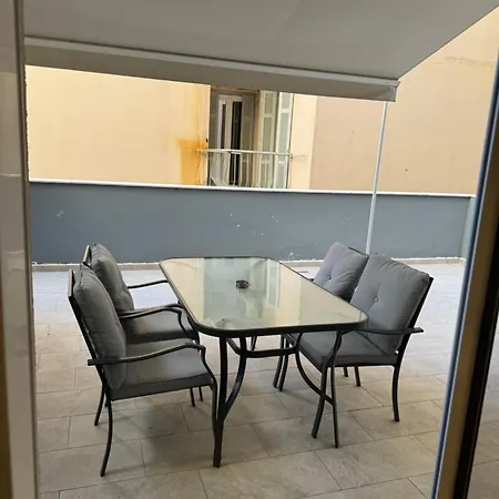 Apartmán Ag.sofias Pedestrian Area Luxury Ap. & Big Balcony