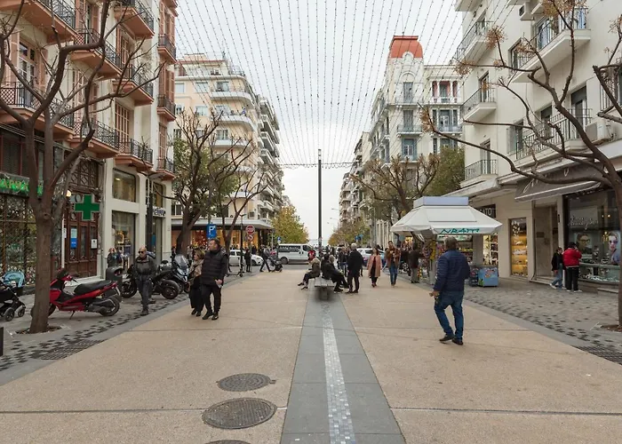 Appartement Ag.sofias Pedestrian Area Luxury Ap. & Big Balcony *